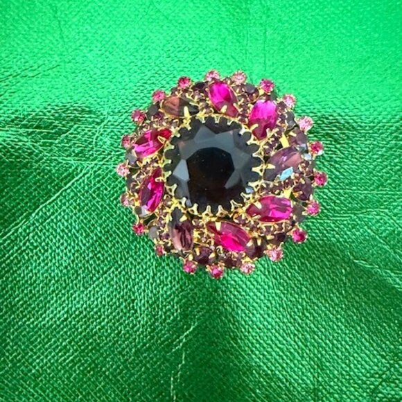 vintage weiss brooch - Picture 1 of 4